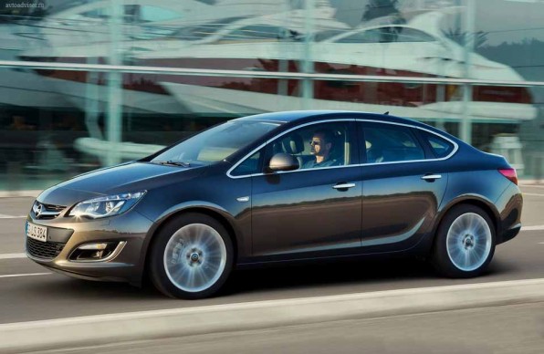 Opel Astra Sedan — компакт класс по-немецки